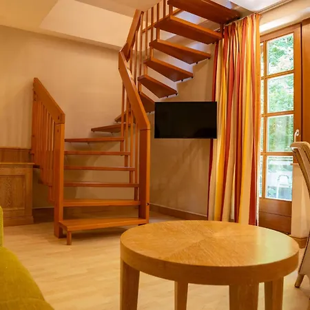 Hotel Der Waldkater 4*